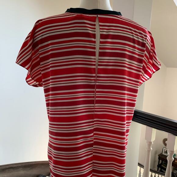 NEW Trouve red white striped blouse w/ back detail Size Medium - Picture 2 of 3